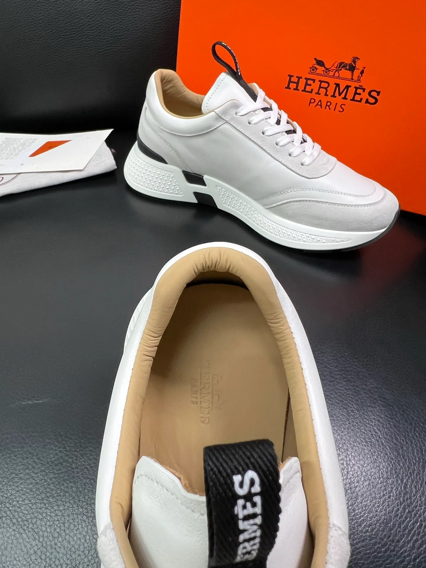 Men's men's shoes 💰840 Hermes top purchasing Hermes counter synchronization, original factory configuration, original cowhide fabric imported from Italy, high-quality splicing technology, fully imported water-dyed cowhide lining, soles: original factory special soles are super comfortable, original factory and single goods are high quality, welcome to compare and synchronize with counters, code number 39-44 (customized 38 45) 85863